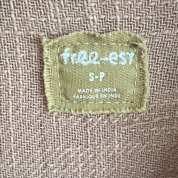 Free-est Women's Pink Ruffle Trim Set - Picture 4 of 7